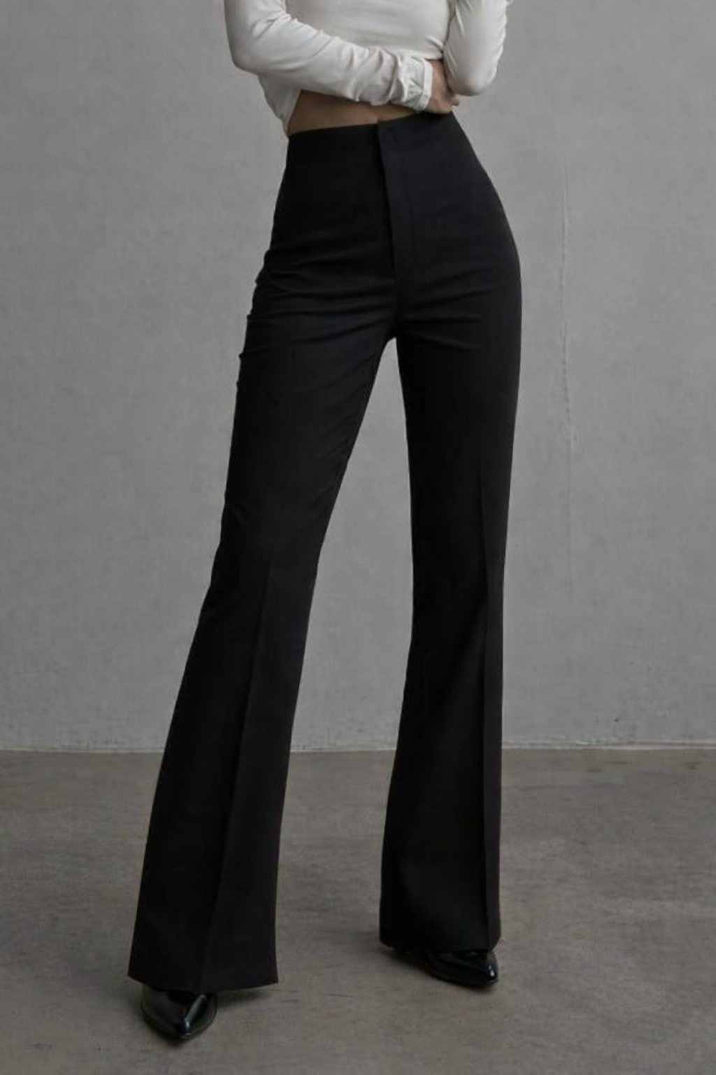 Sculpted Flare Pants (Office hours to after-hours)